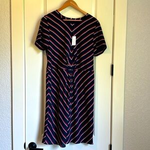 Beautiful, navy/maroon striped Banana Republic dress